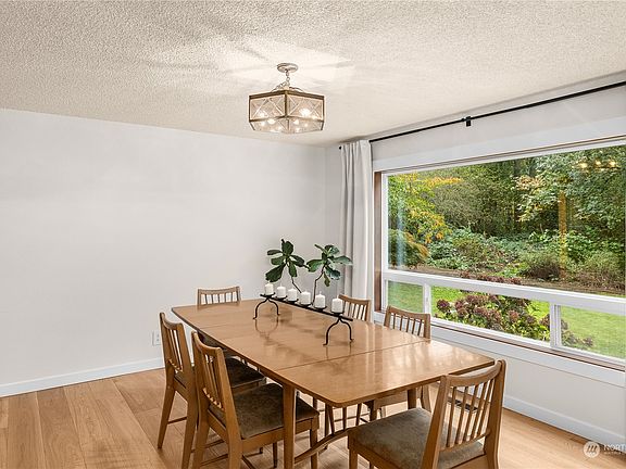 4th image of 35011 52nd Avenue S