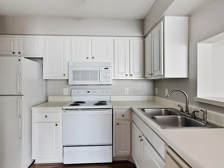 12300 Apache Ave #1610 — Photo 10