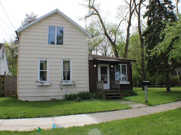 2805 Schemm St, Saginaw, MI 48602