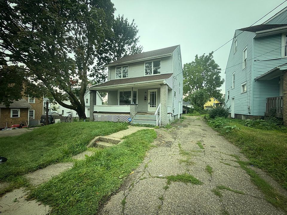 1st image of 2610 Clyde Pl SW
