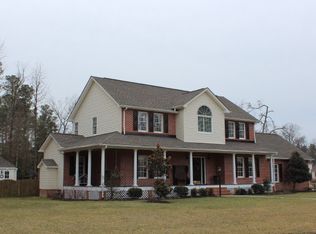 201 Comstock Dr, Colonial Heights, VA 23834