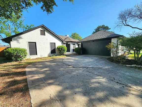 2nd image of 8 Sonora Dr