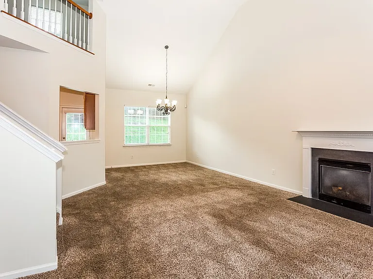 6827 Blake Brook Dr — Photo 6