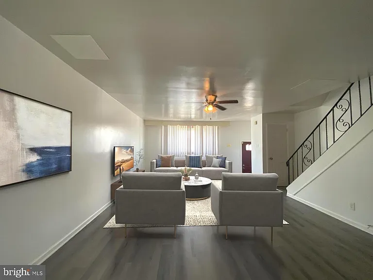 12673 Biscayne Dr — Photo 4