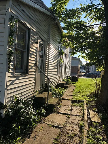 1637 Cottage Ave Photo 1