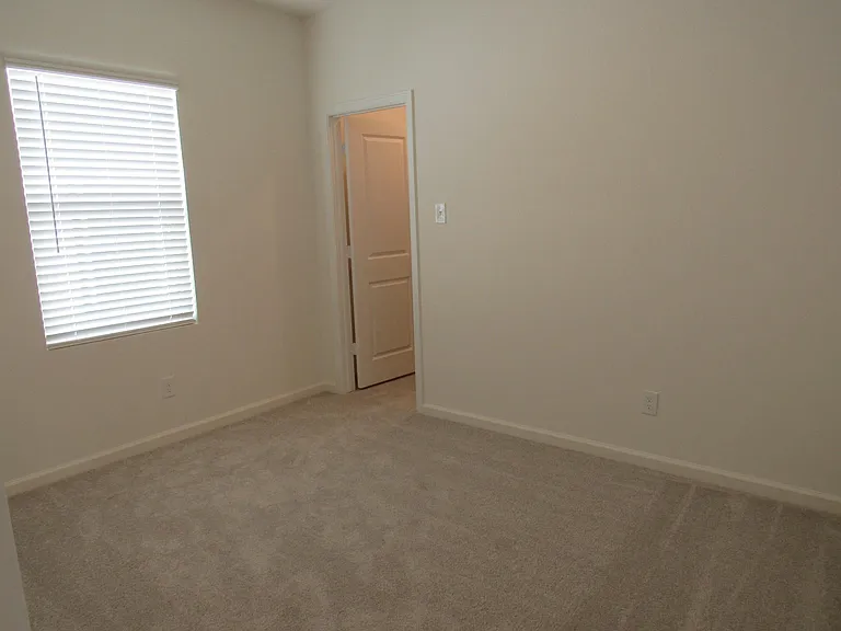 9538 Travertine Ct — Photo 12