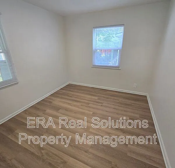 432 Catherine St — Photo 5