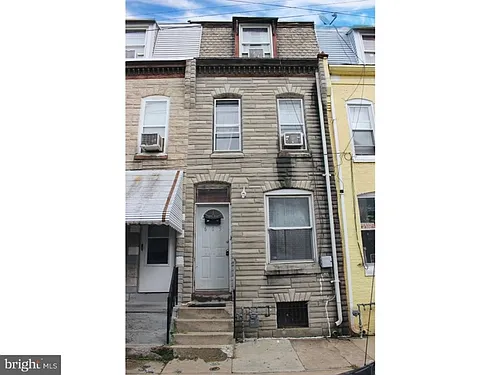 605 Eisenbrown St Photo 1