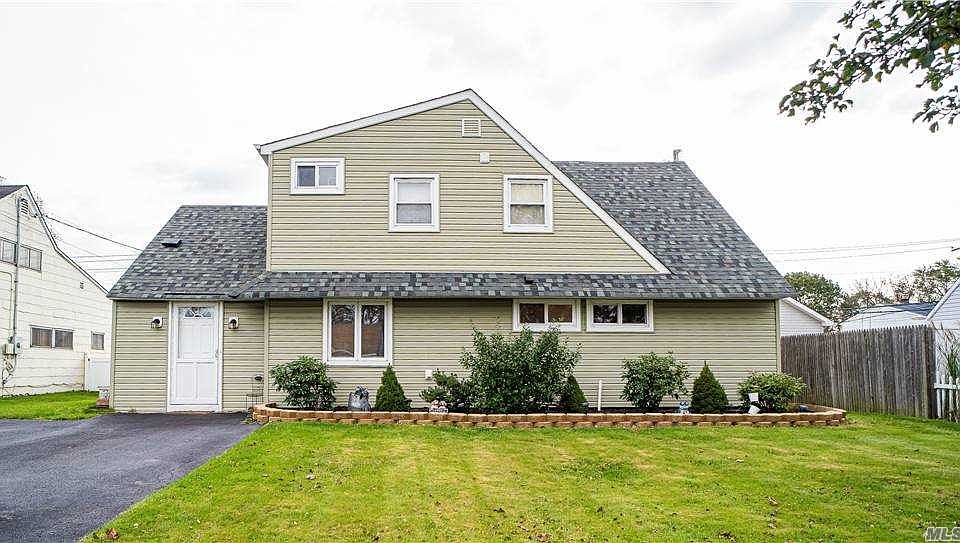 1st image of 27 Mockingbird Ln