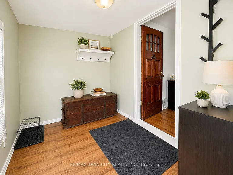 49 William St — Photo 4