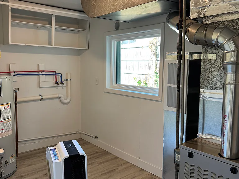 437 Genoa Ave NW — Photo 13
