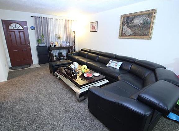 2nd image of 17045 Roscoe Blvd Unit 6