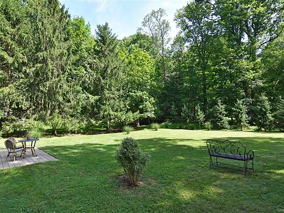 3rd image of 253 Judson Ave