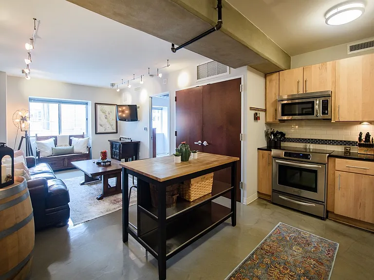 800 Brazos St #711 — Photo 18