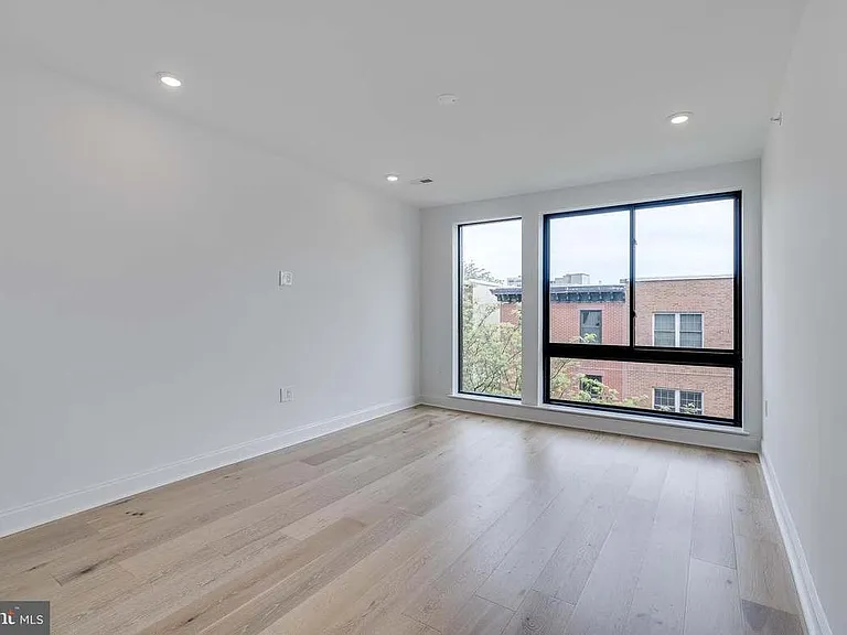 1318 N Franklin St #3 — Photo 9