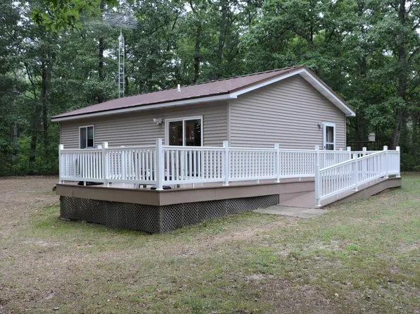 9773 N Woodbridge Ave, Bitely, MI 49309