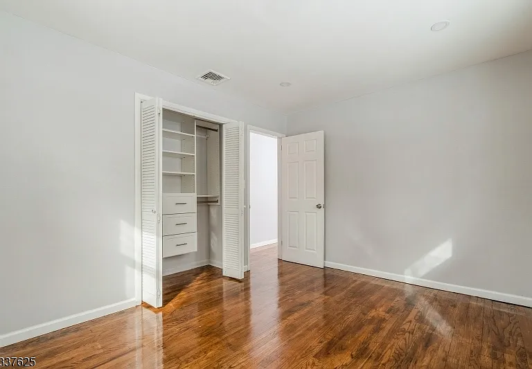 3 Castle Rock Rd — Photo 6