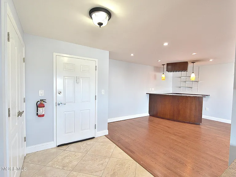 525 Ocean Blvd #405 — Photo 9
