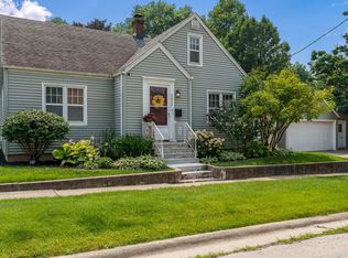 2827 16th Ave, Rockford, IL