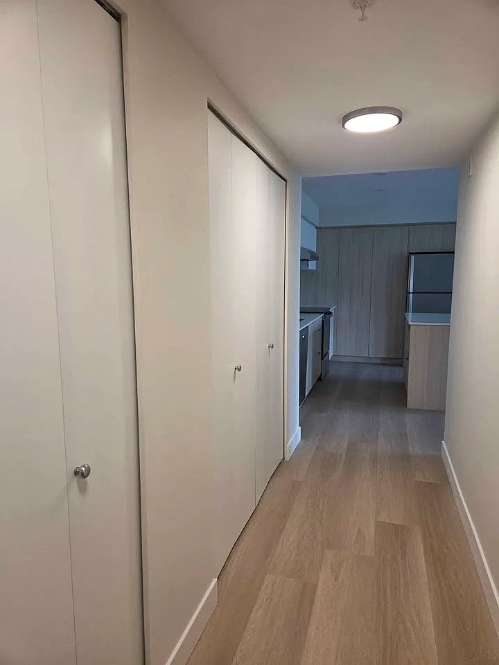 Building 1 - Unit 304 — Photo 3