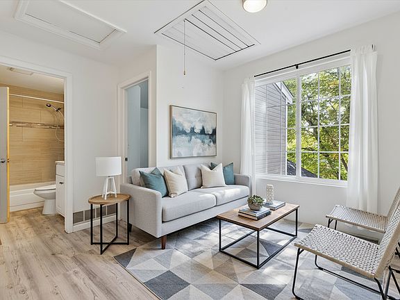 4th image of 14801 E Penwood Pl Unit C