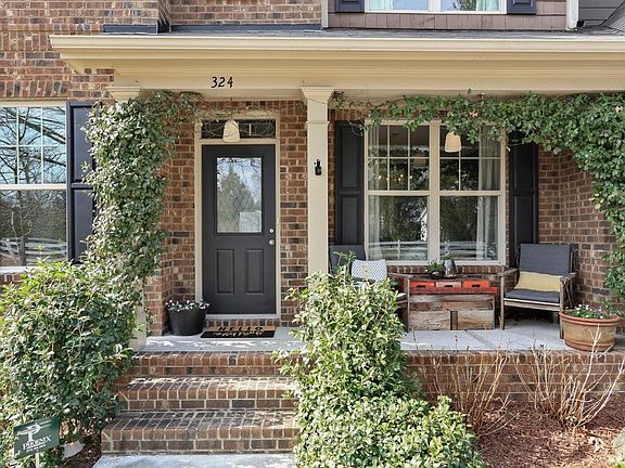 3rd image of 324 Rockmann Ln