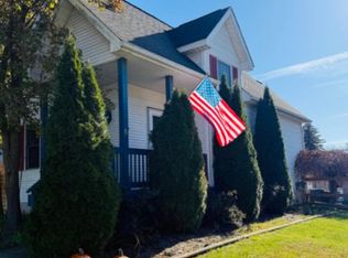 417 S Maple St, Webberville, MI 48892