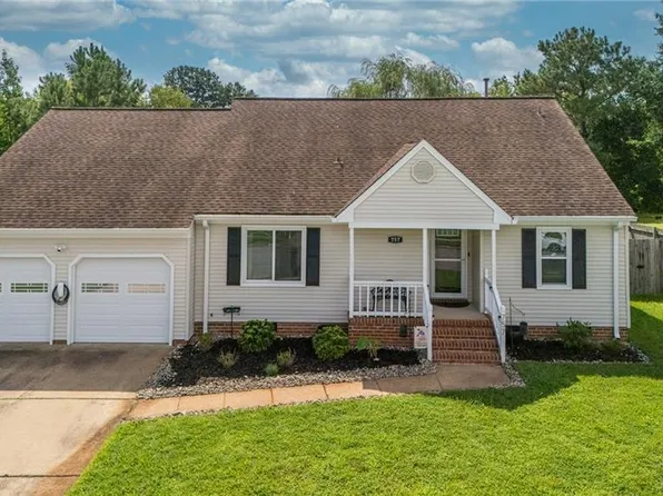 757 Willow Bend Dr, Chesapeake, VA 23323