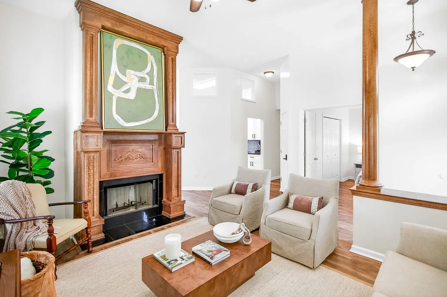 4 bed, 2.0 bath, 1776 sqft, $5,783 — Photo 3