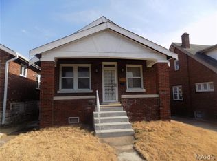 5958 Park Ln, Saint Louis, MO 63147