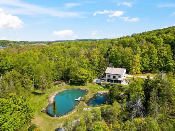 1399 S Lake Leelanau Dr, Lake Leelanau, MI 49653