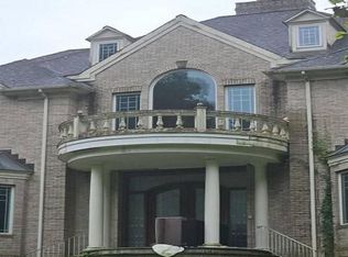 11 Stony Brook Pl, Armonk, NY 10504