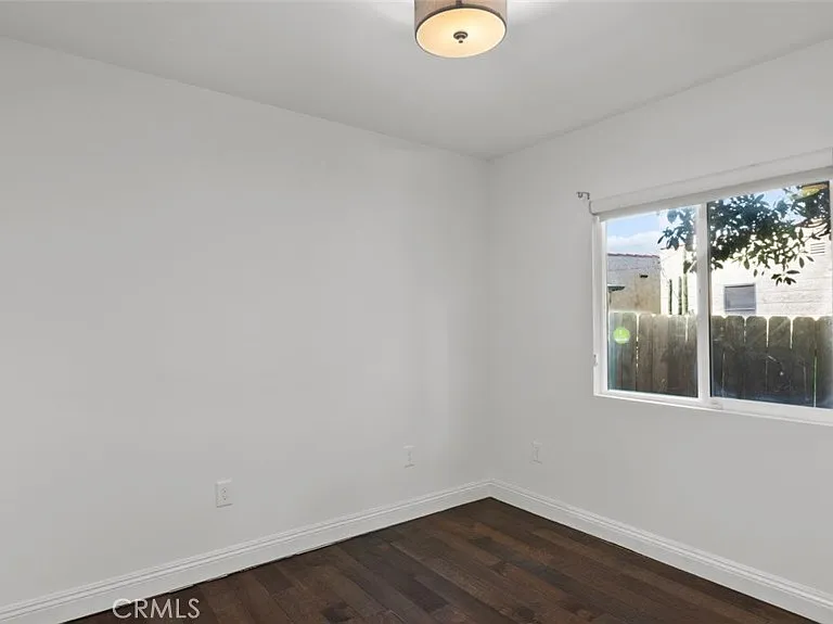 3131 Livonia Ave — Photo 18