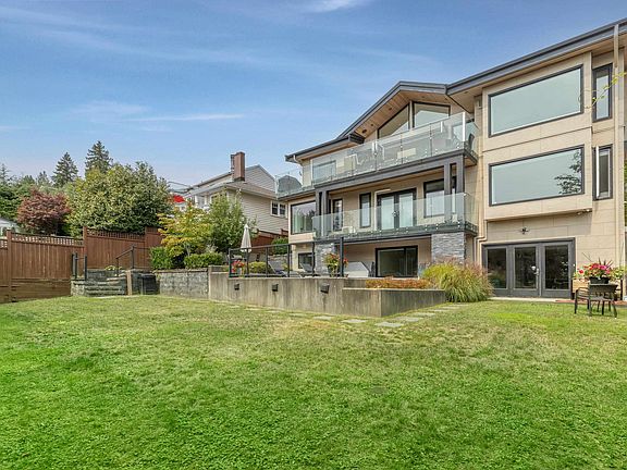 2nd image of 2512 Palmerston Ave
