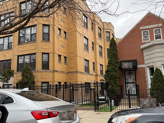 2nd image of 1655 N Fairfield Ave APT 102