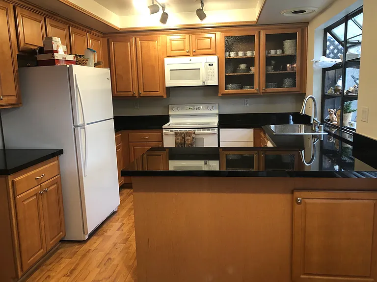 2398 Loment Ct — Photo 6