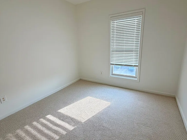 10639 Meeting St #304 — Photo 8