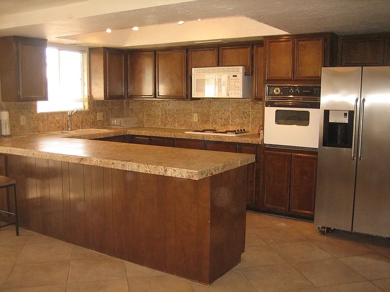 E Thunderbird Rd — Photo 9