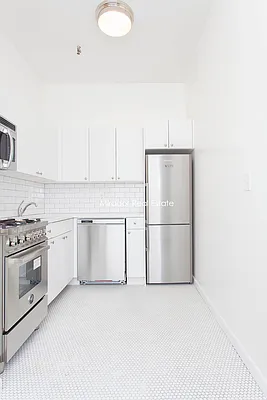 Rented by Mirador Real Estate | media 22