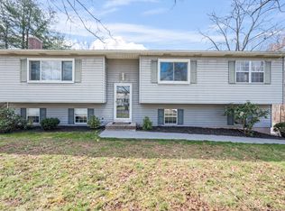 212 Thistle Ln, Southington, CT 06489