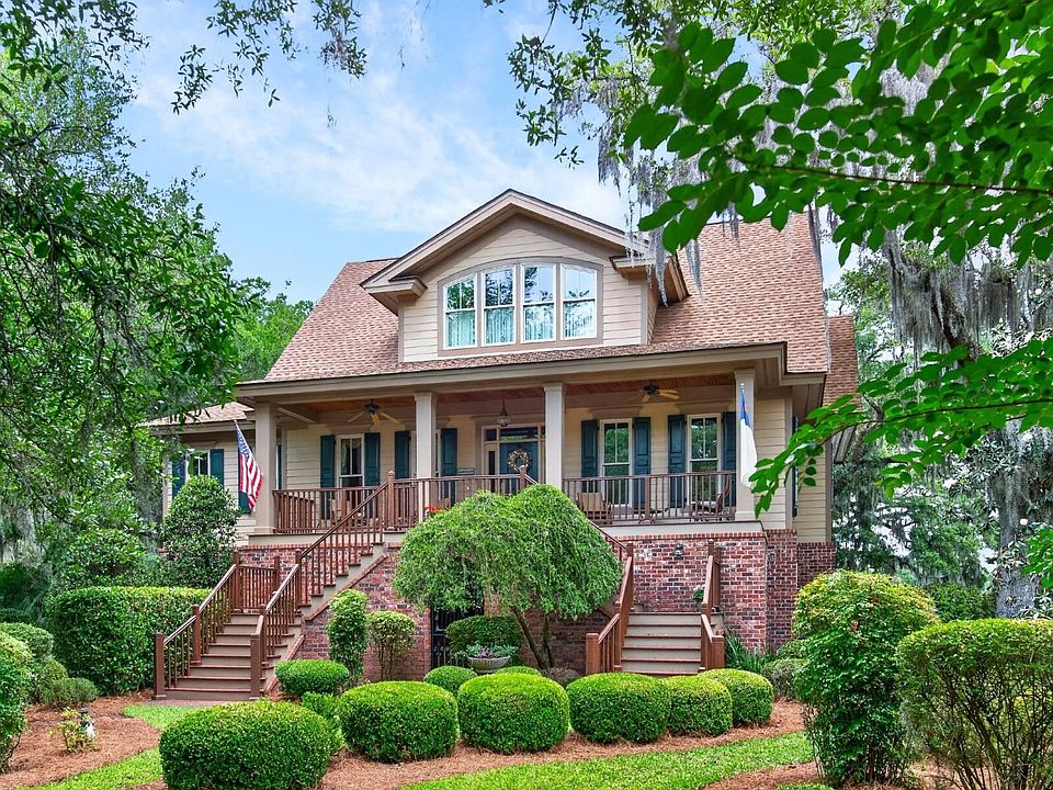 1st image of 227 Summerwood Dr.