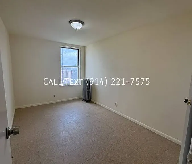 185 Valentine Ln #4W — Photo 7