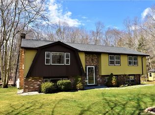 32 Stony Brook Dr, Marlborough, CT 06447