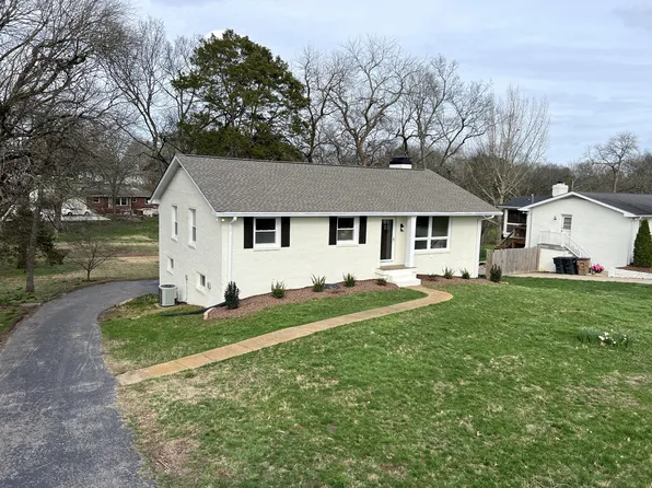 5204 Regent Dr, Nashville, TN 37220