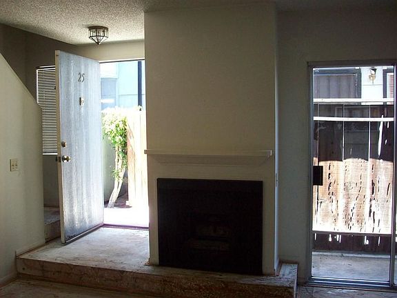 4th image of 9342 Van Nuys Blvd Unit 25