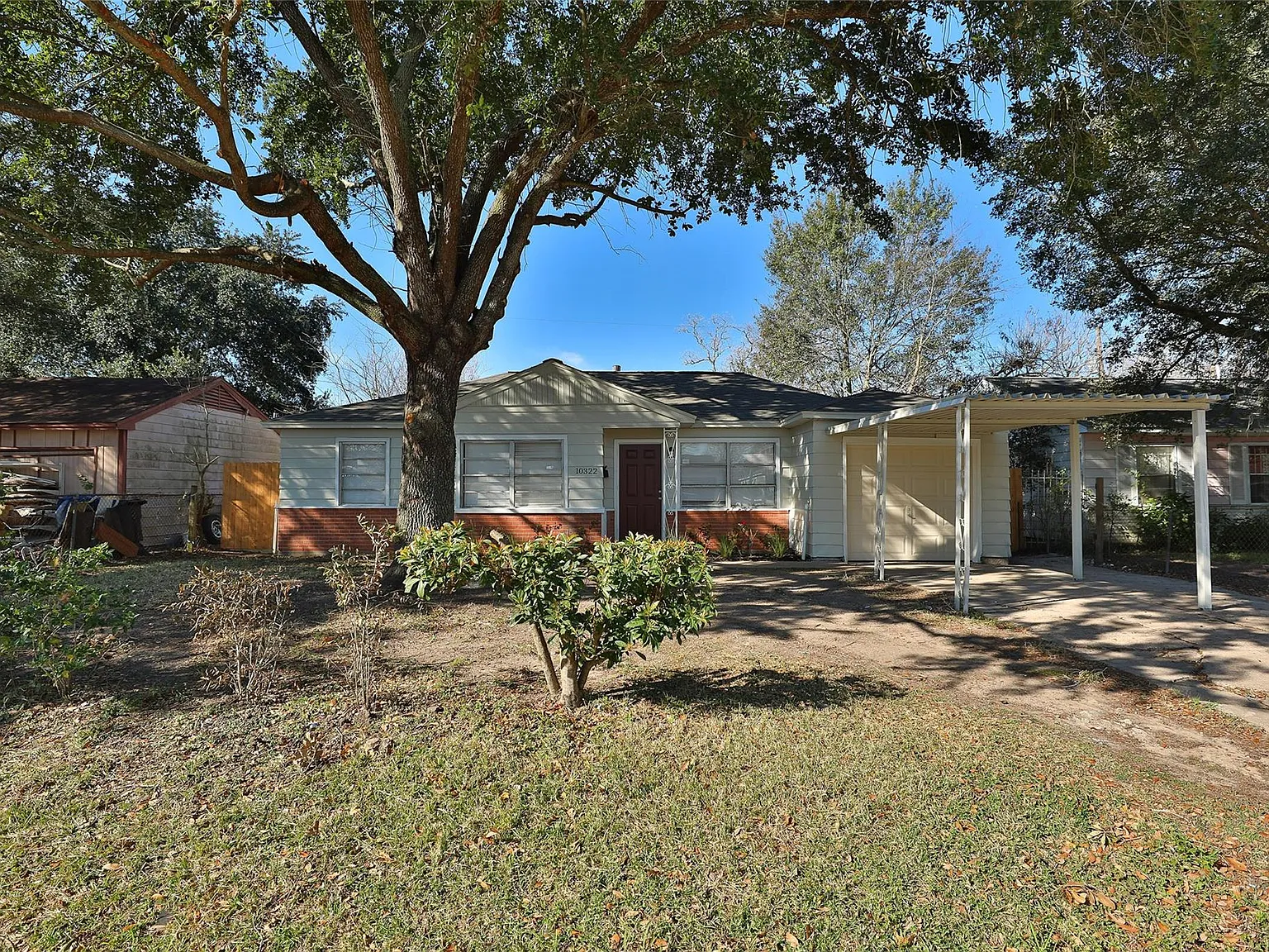 3 bed, 1.0 bath, 966 sqft, $1,277 — Photo 3