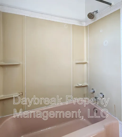 2913 8th St N #5 — Photo 11