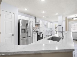 1594 POINT PARK Drive E, Jacksonville, FL 32225