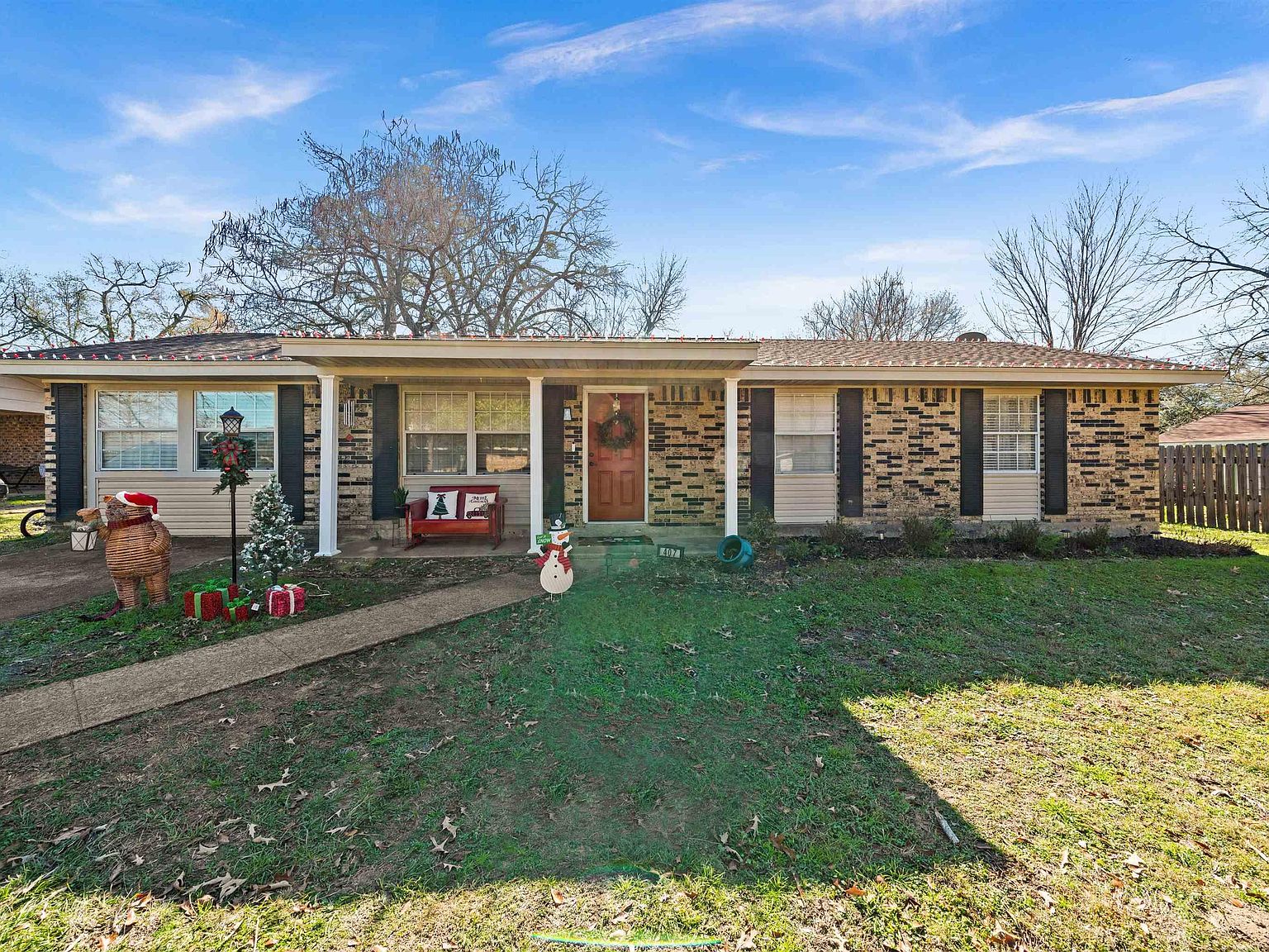 407 York St, Lindale, TX 75771 MLS 24000447 Zillow