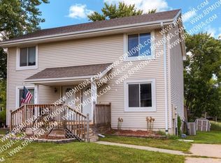 1010 W 1st Ave, Indianola, IA 50125